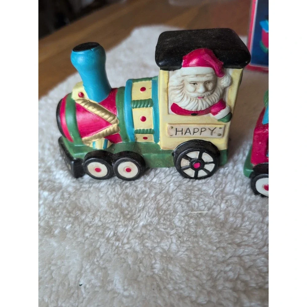 Vintage Fine Porcelain Christmas Train Santa And Friends 4 Piece Engine‎ Caboose